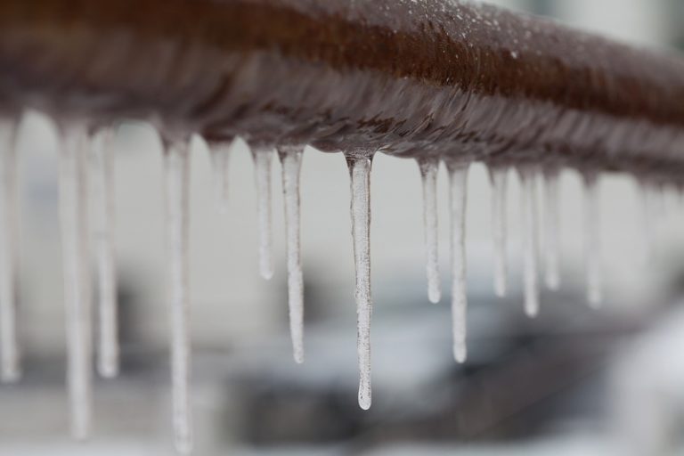 How Freezing Temps Lead to Pipe Bursting Reliance Plumbing Sewer & Drainage, Inc.